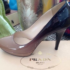 NWT Prada 2tone pumps